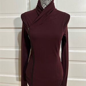 Lululemon Bhakti Yoga Jacket Size 4 Bordeaux Drama Flattering Define Fit $128